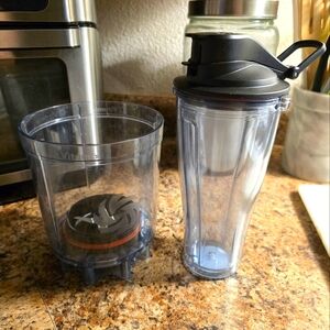 Vitamix personal cup adapter & cup